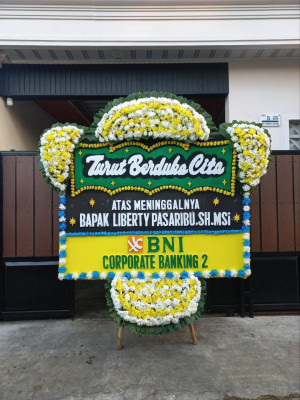 Papan Bunga Duka di Rejonegoro